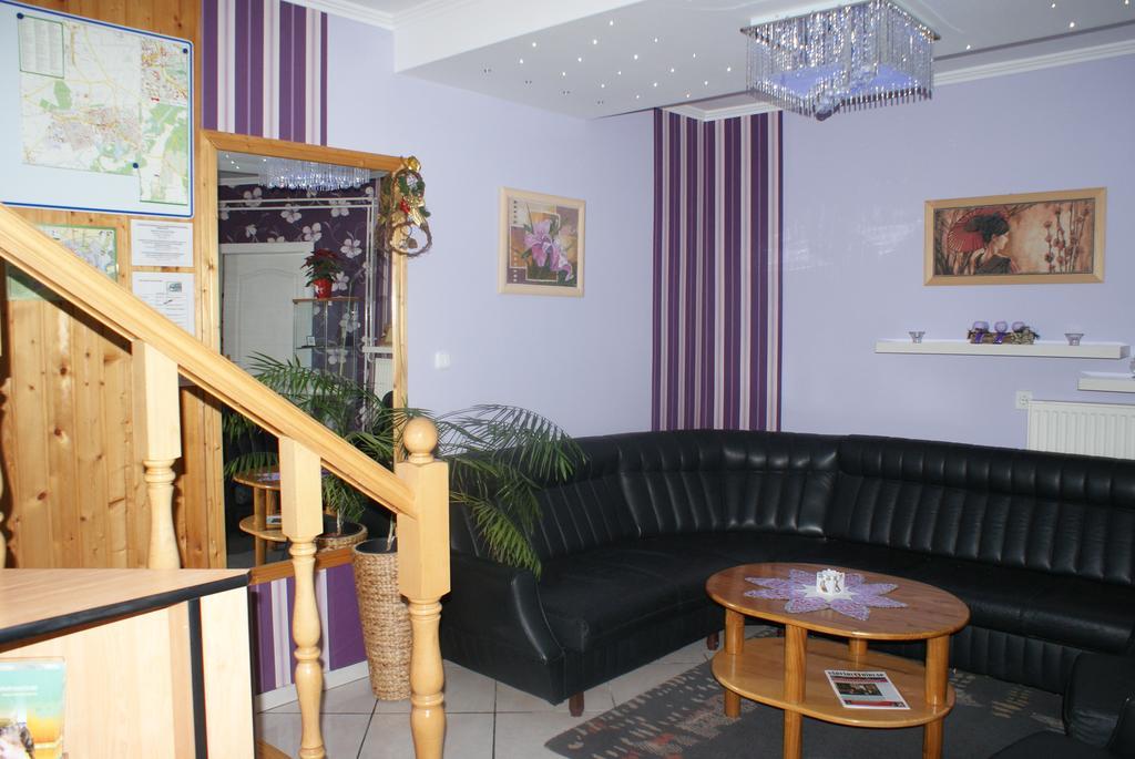 Tinodi Fogado Bed & Breakfast ชาร์วาร์ ภายนอก รูปภาพ
